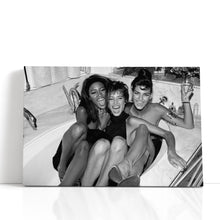 Load image into Gallery viewer, #116BW Naomi Campbell x Christy Turlington x Linda Evangelista
