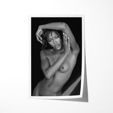 Load image into Gallery viewer, #029BW Naomi Campbell
