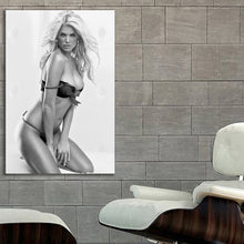 Load image into Gallery viewer, #016BW Victoria Silvstedt

