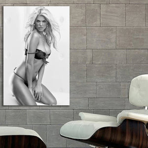 #016BW Victoria Silvstedt