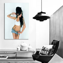 Load image into Gallery viewer, #002 Amy Winehouse
