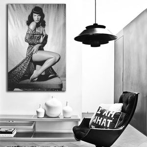 #040 Bettie Page