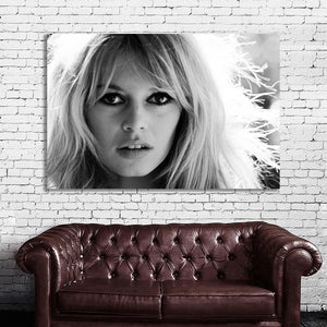 #078BW Brigitte Bardot