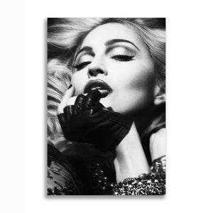 #025 Madonna