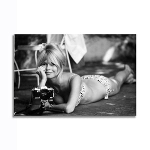 #076BW Brigitte Bardot