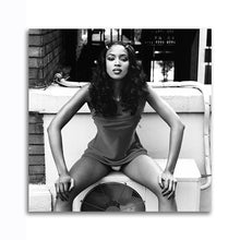 Load image into Gallery viewer, #503BW Naomi Campbell
