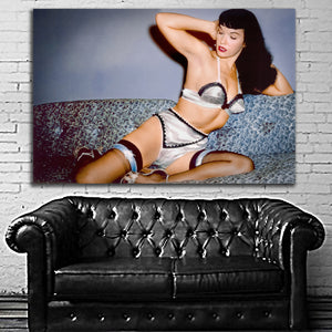 #037 Bettie Page