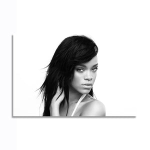 #016BW Rihanna