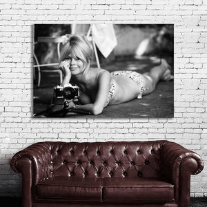 #076BW Brigitte Bardot