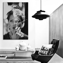 Load image into Gallery viewer, #022 Kate Moss
