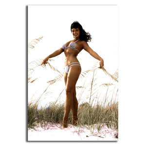 #016 Bettie Page