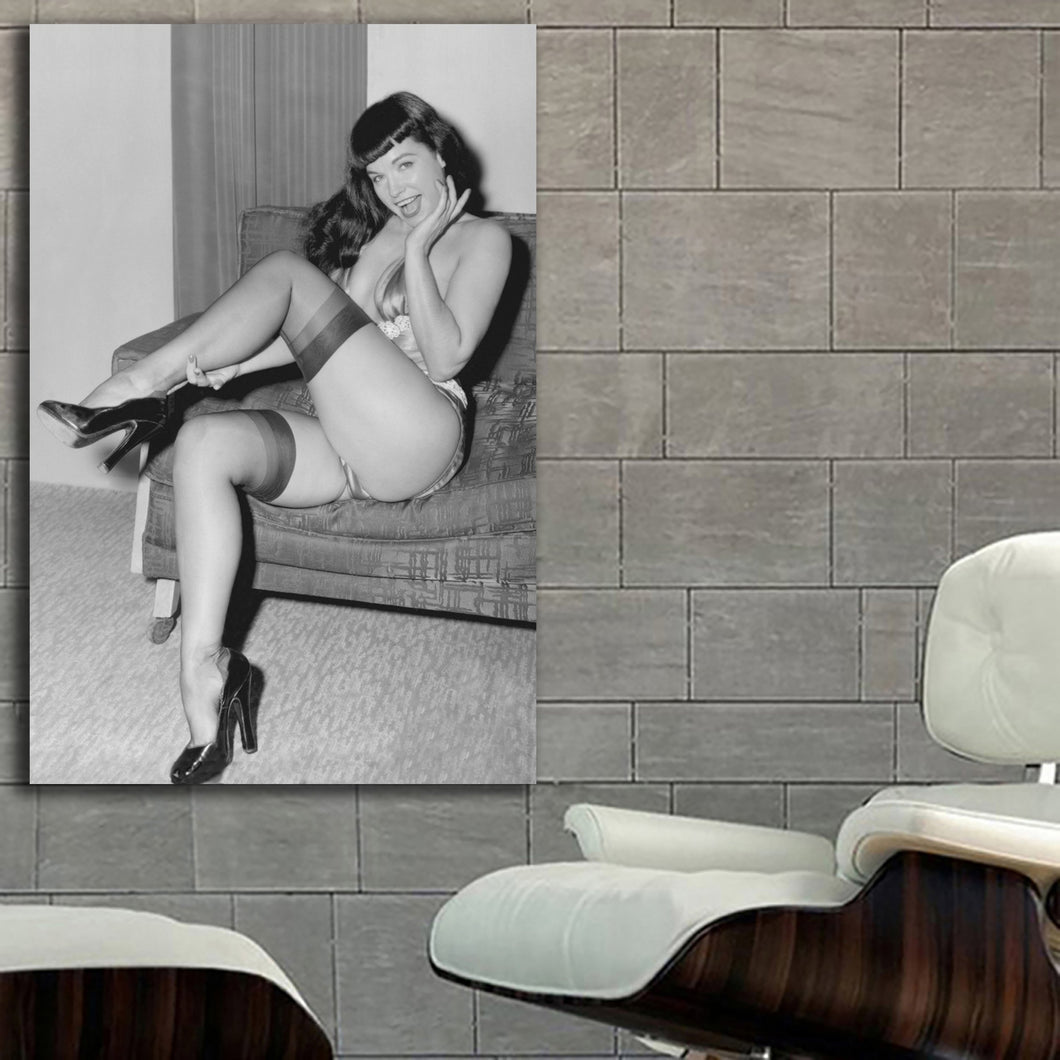 #039 Bettie Page